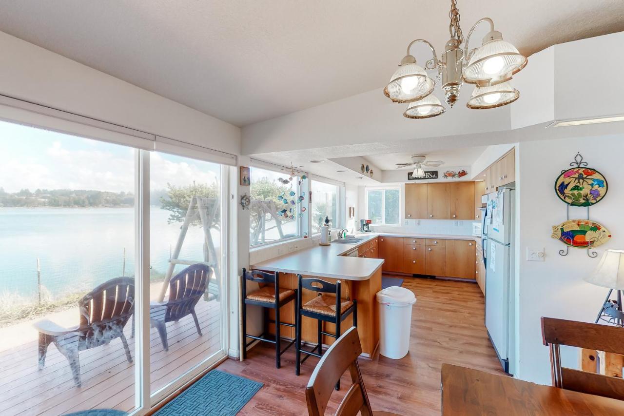 Harbor House Villa วัลด์พอร์ท ภายนอก รูปภาพ