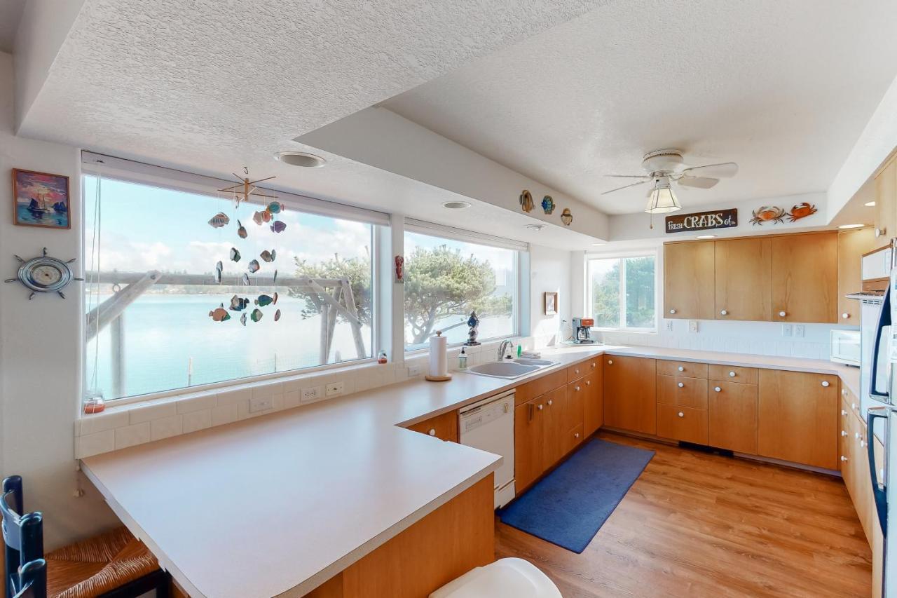 Harbor House Villa วัลด์พอร์ท ภายนอก รูปภาพ
